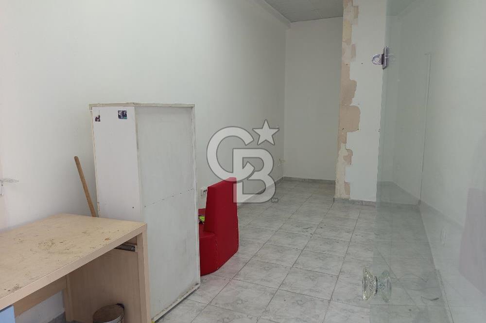 Karşıyaka Bahariye'de Kiralık 1+0 İşyeri.