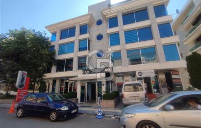 Asansörlü Mustafa Kemal Merkezinde kiralık full yapılı ofis