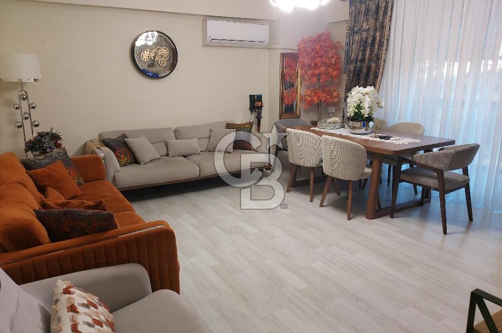 Mutlukent & Çayırova sınırı havuzlu site'de satılık 2+1