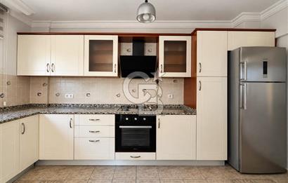 Urla Şirinkent Mah Doktorlar Sitesi Geniş Bahçeli Kiralık Villa