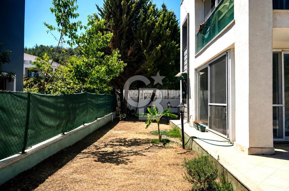 Urla Şirinkent Mah Doktorlar Sitesi Geniş Bahçeli Kiralık Villa