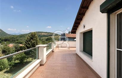 Urla Şirinkent Mah Doktorlar Sitesi Geniş Bahçeli Kiralık Villa