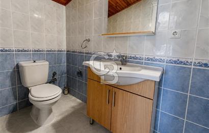 Urla Şirinkent Mah Doktorlar Sitesi Geniş Bahçeli Kiralık Villa