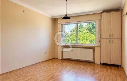 Urla Şirinkent Mah Doktorlar Sitesi Geniş Bahçeli Kiralık Villa