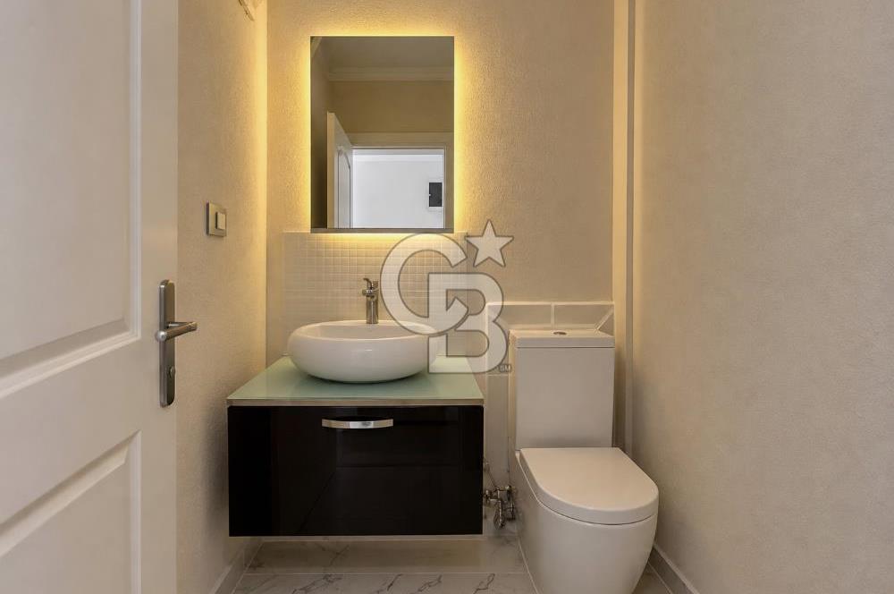 Urla Şirinkent Mah Doktorlar Sitesi Geniş Bahçeli Kiralık Villa