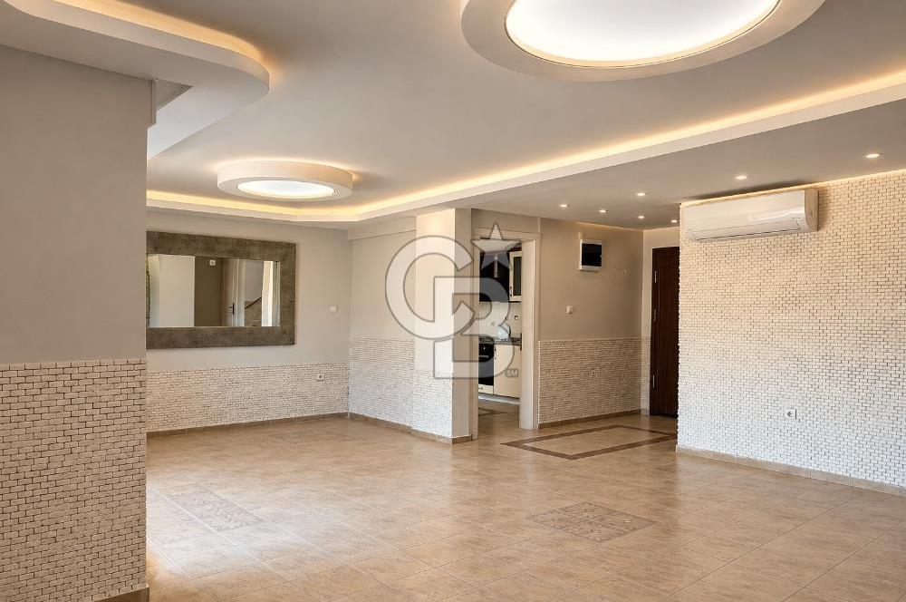 Urla Şirinkent Mah Doktorlar Sitesi Geniş Bahçeli Kiralık Villa