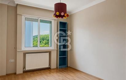 Urla Şirinkent Mah Doktorlar Sitesi Geniş Bahçeli Kiralık Villa