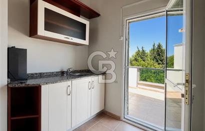 Urla Şirinkent Mah Doktorlar Sitesi Geniş Bahçeli Kiralık Villa