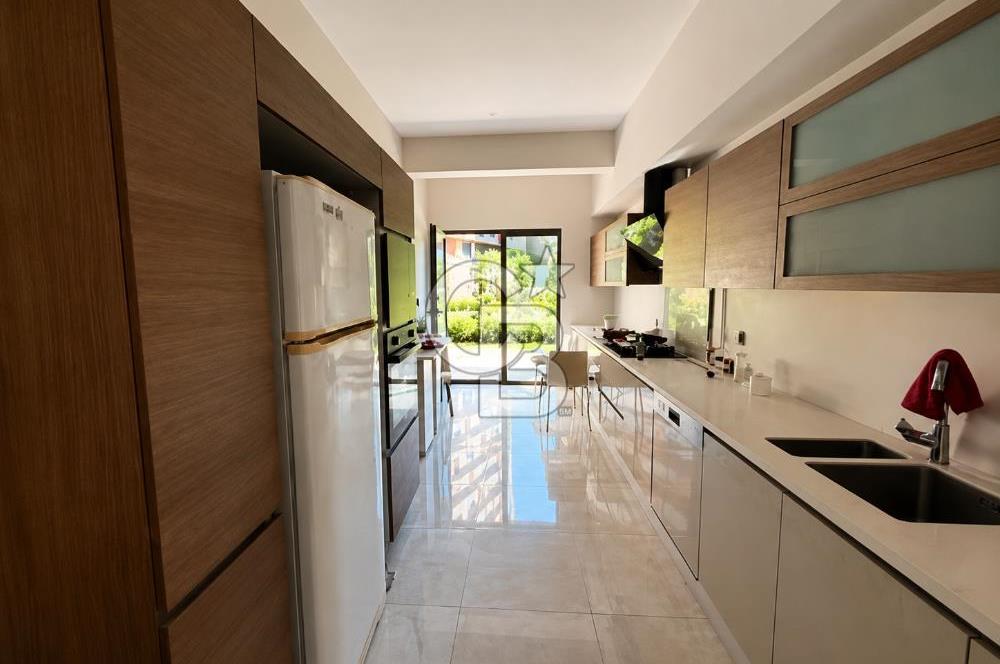 SUR YAPI TOPKAPI EVLERİNDE SATILIK 4+1 | 158 M²