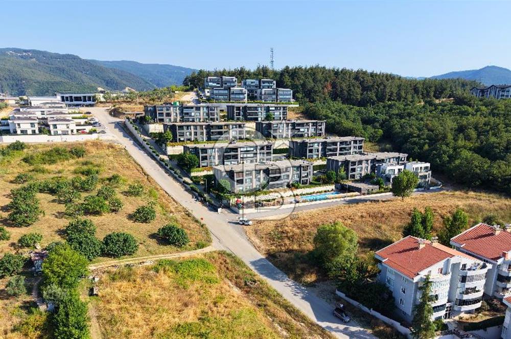 Gümüştepe'de Satılık 897m² Villa İmarlı Köşe Parsel