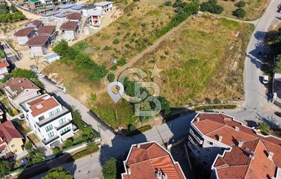 Gümüştepe'de Satılık 897m² Villa İmarlı Köşe Parsel