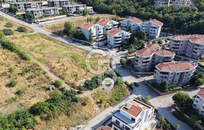 Gümüştepe'de Satılık 897m² Villa İmarlı Köşe Parsel