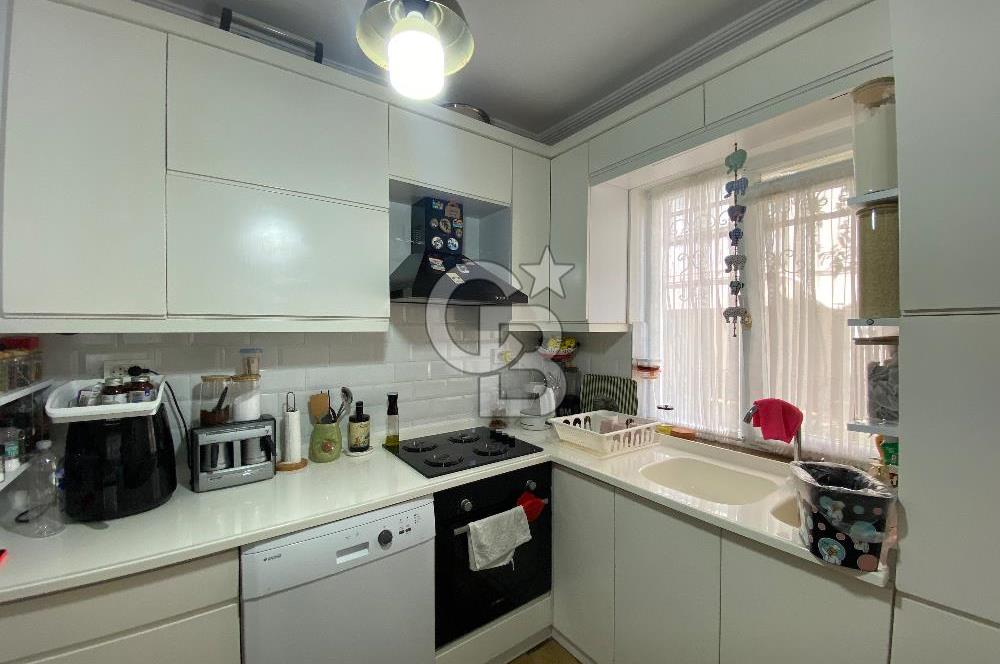 ALTINOLUK’TA DENİZE 200 METRE MESAFEDE ÖZENLE YENİLENMİŞ SATILIK 1+1 DAİRE