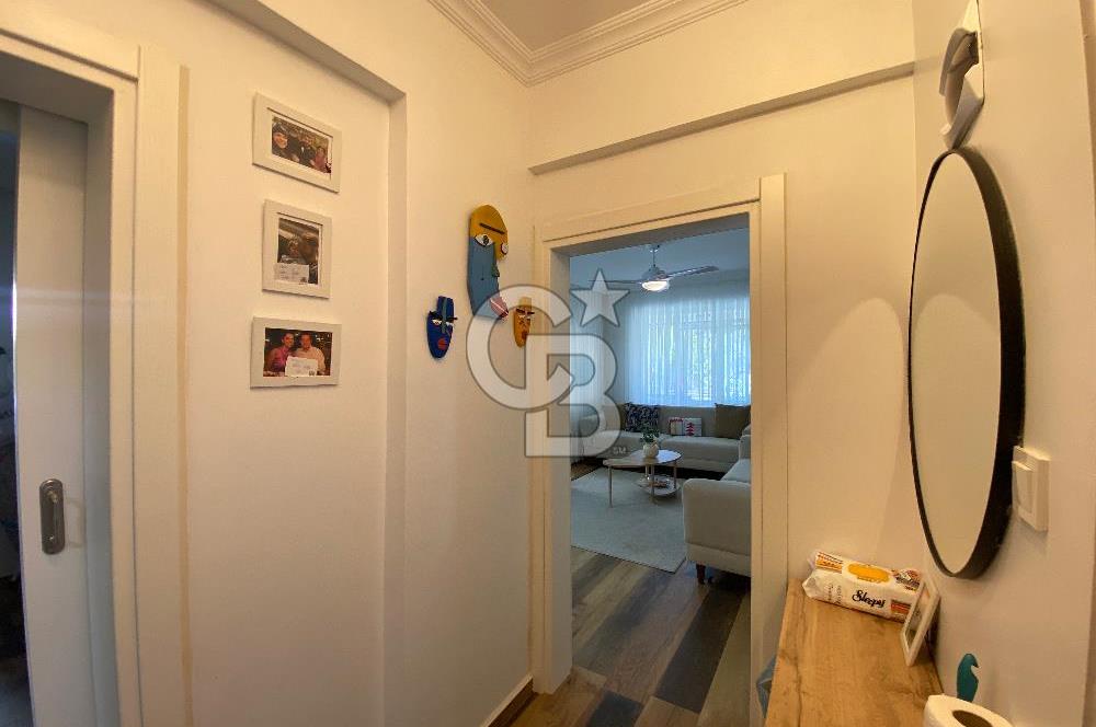 ALTINOLUK’TA DENİZE 200 METRE MESAFEDE ÖZENLE YENİLENMİŞ SATILIK 1+1 DAİRE