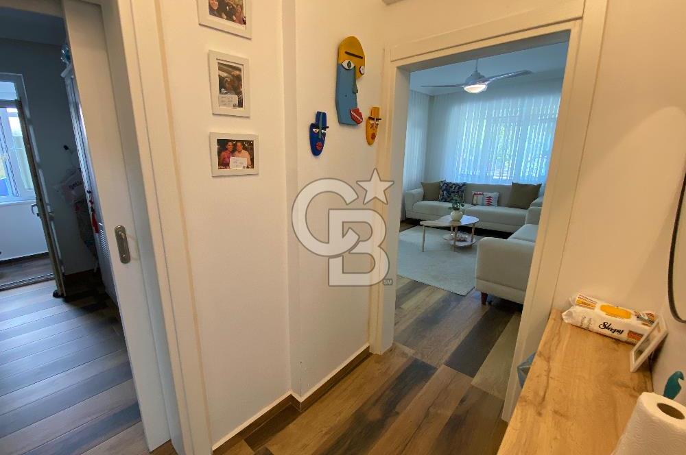 ALTINOLUK’TA DENİZE 200 METRE MESAFEDE ÖZENLE YENİLENMİŞ SATILIK 1+1 DAİRE