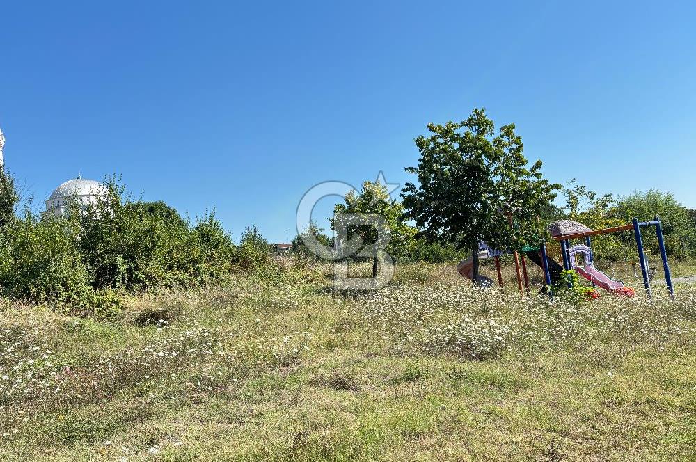 KARTEPE SARIMEŞE'DE ÖNÜ AÇIK VİLLA İMARLI SATILIK ARSA