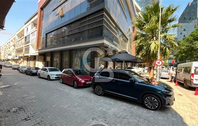 Bayraklı Mansuroğlu'nda 160 m² Full Tadilatlı Doğalgazlı Kiralık Dükkan