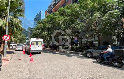 Bayraklı Mansuroğlu'nda 160 m² Full Tadilatlı Doğalgazlı Kiralık Dükkan