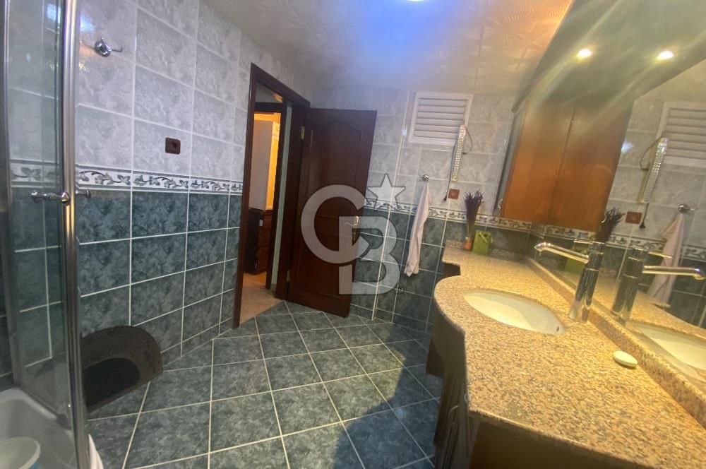 ÜSKÜDAR BARBAROS MAHALLESİ'NDE OTOPARKLI 3+1 KİRALIK DAİRE