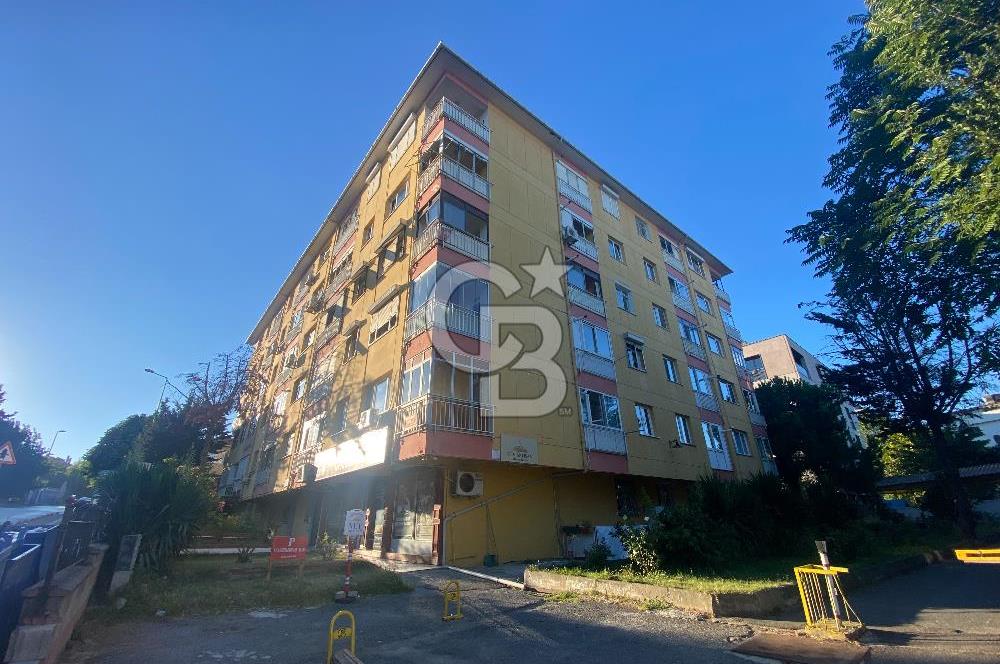 ÜSKÜDAR BARBAROS MAHALLESİ'NDE OTOPARKLI 3+1 KİRALIK DAİRE