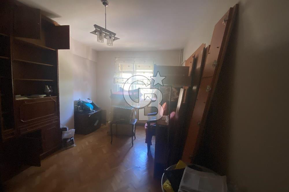 ÜSKÜDAR BARBAROS MAHALLESİ'NDE OTOPARKLI 3+1 KİRALIK DAİRE