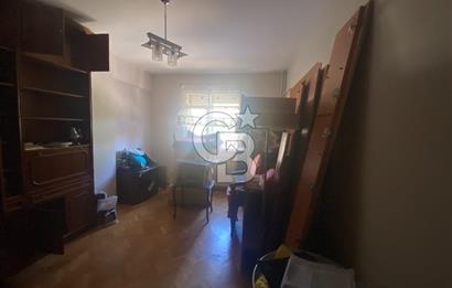 ÜSKÜDAR BARBAROS MAHALLESİ'NDE OTOPARKLI 3+1 KİRALIK DAİRE