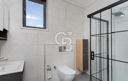 Foça Bağarası Villalar Bölgesinde Kiralık Müstakil 5+2 Taş Villa
