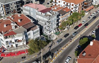 AYVALIK SARIMSAKLININ TAM MERKEZİNDE, HEM EV HEM DÜKKANI 2+1