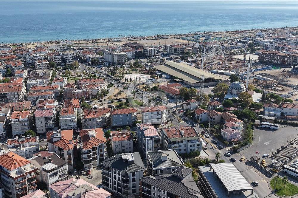 AYVALIK SARIMSAKLININ TAM MERKEZİNDE, HEM EV HEM DÜKKANI 2+1