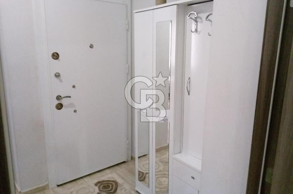 AYVALIK SARIMSAKLININ TAM MERKEZİNDE, HEM EV HEM DÜKKANI 2+1