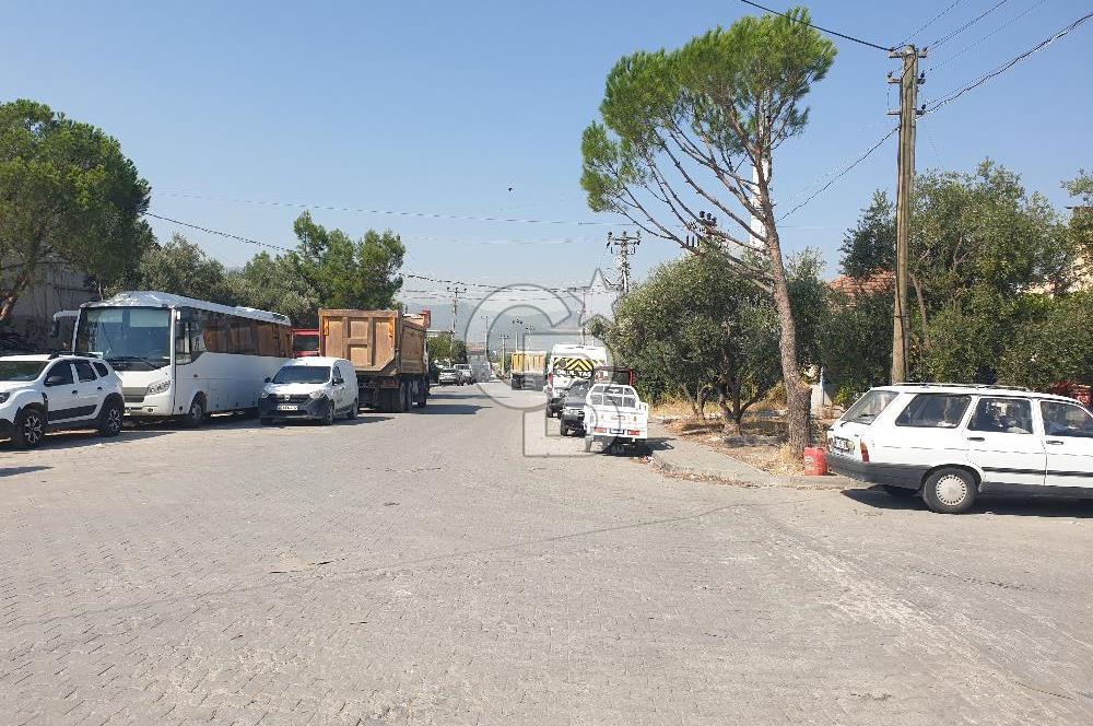 MUĞLA YATAĞAN SANAYİ SİTESİNDE SATILIK KÖŞE BAŞI DÜKKAN