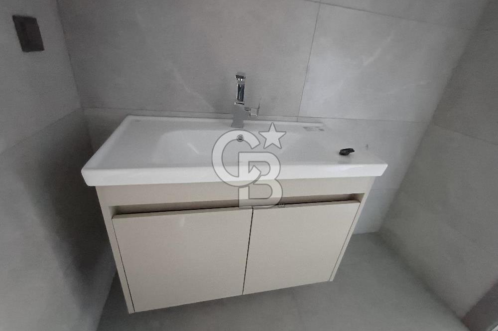 Çankaya Yukarı Dikmen'de satılık 2+1 Güney-Batı Cephe Daire