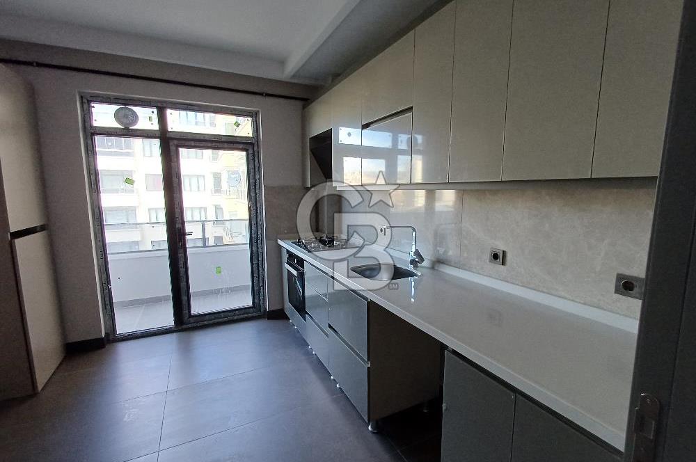 Çankaya Yukarı Dikmen'de satılık 2+1 Güney-Batı Cephe Daire
