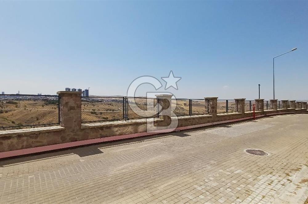 İncek'te Satılık 2+1 Havuzlu Site İçi Lüks Daire