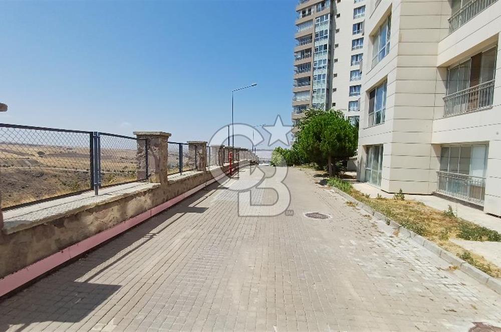 İncek'te Satılık 2+1 Havuzlu Site İçi Lüks Daire