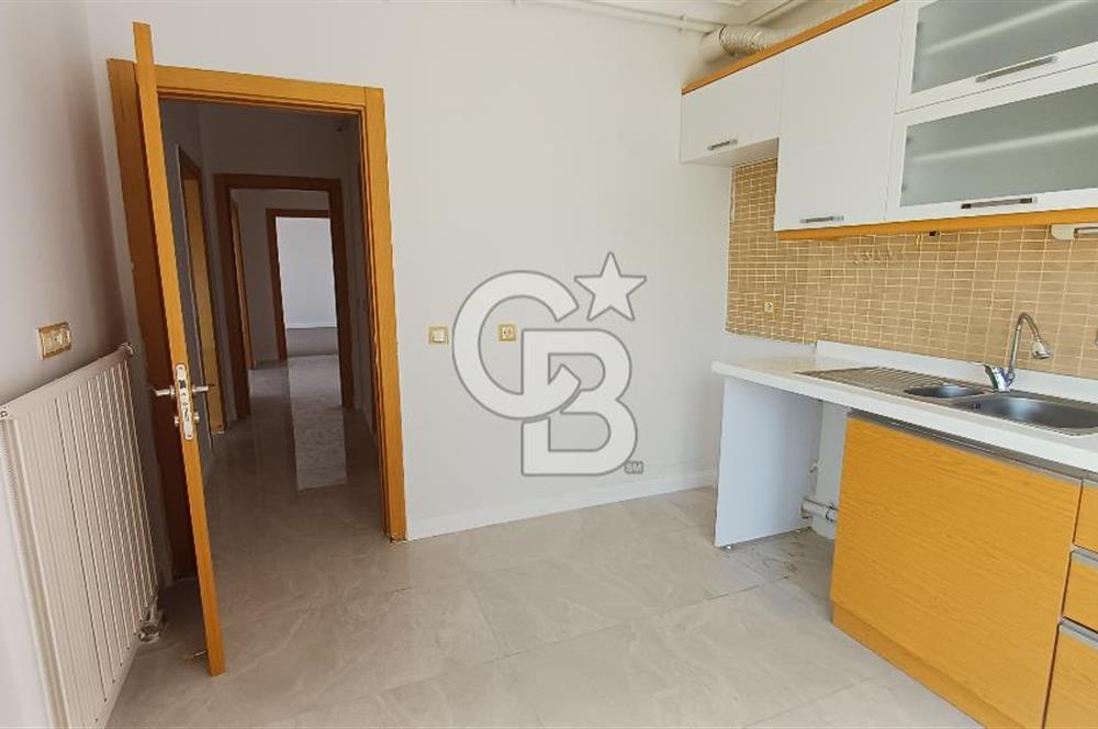 İncek'te Satılık 2+1 Havuzlu Site İçi Lüks Daire