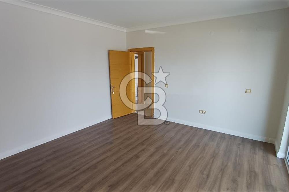 İncek'te Satılık 2+1 Havuzlu Site İçi Lüks Daire