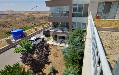 İncek'te Satılık 2+1 Havuzlu Site İçi Lüks Daire