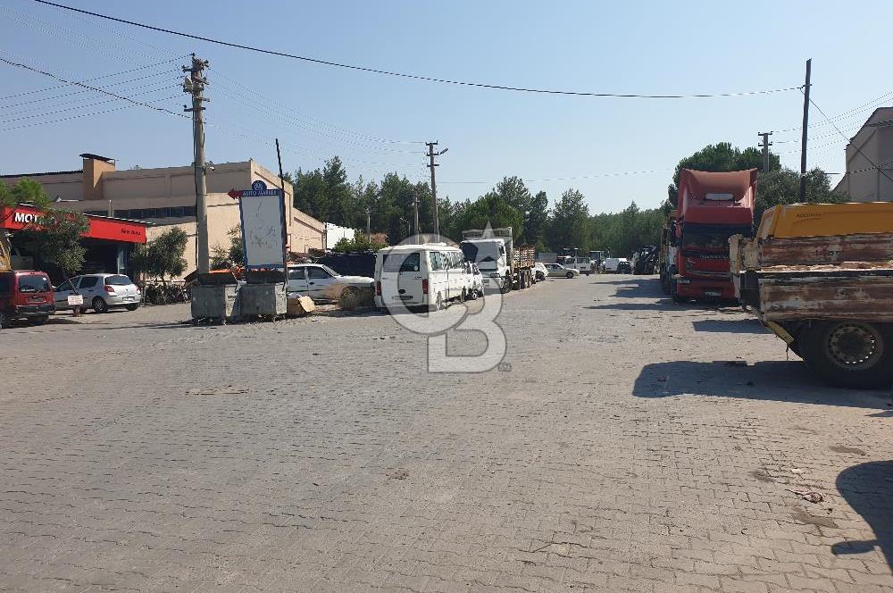 MUĞLA YATAĞAN SANAYİ SİTESİNDE SATILIK KÖŞE BAŞI DÜKKAN