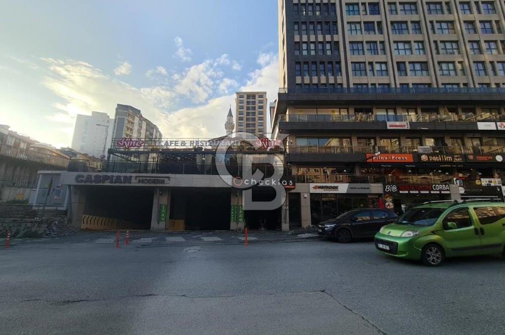 Finans Merkezine 600m 7/24 Güvenlikli Manzaralı Modern Şık
