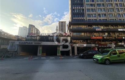 Finans Merkezine 600m 7/24 Güvenlikli Manzaralı Modern Şık