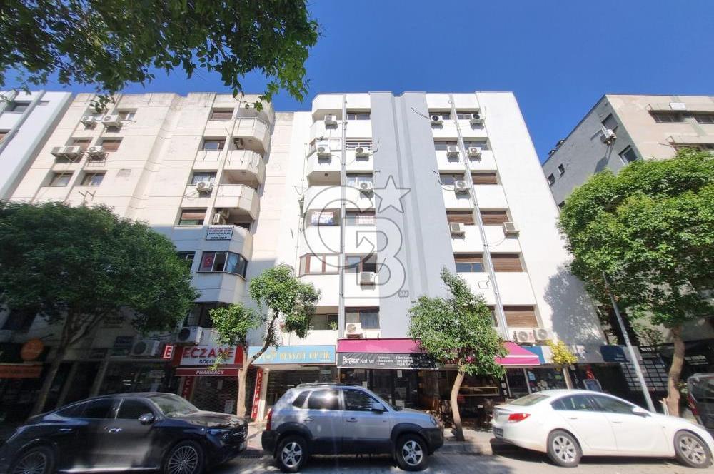 Alsancak Merkezi Konumda 1+1 Arakat Daire