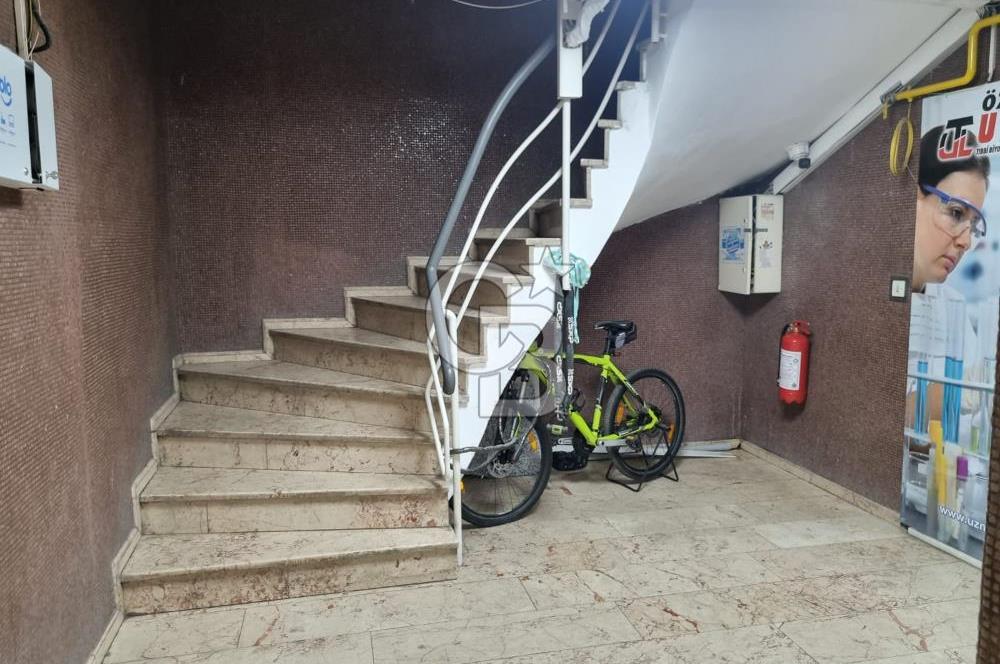 Alsancak Merkezi Konumda 1+1 Arakat Daire