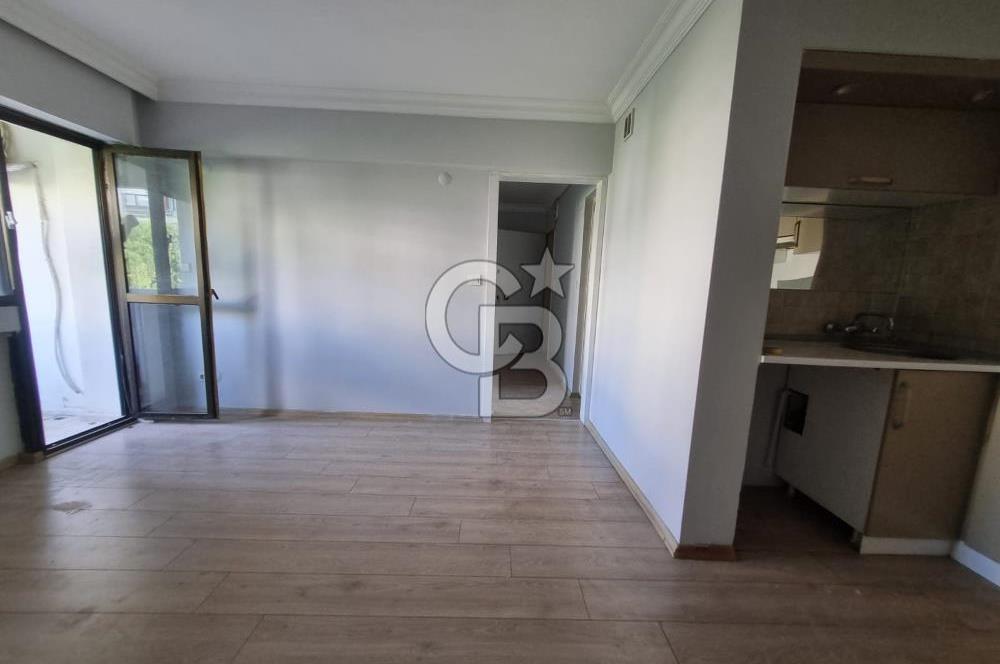 Alsancak Merkezi Konumda 1+1 Arakat Daire