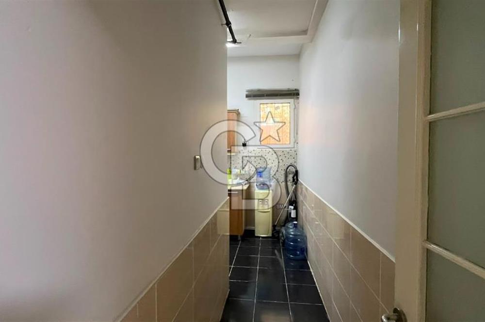 Bayraklı Mansuroğlu'nda 160 m² Full Tadilatlı Doğalgazlı Kiralık Dükkan