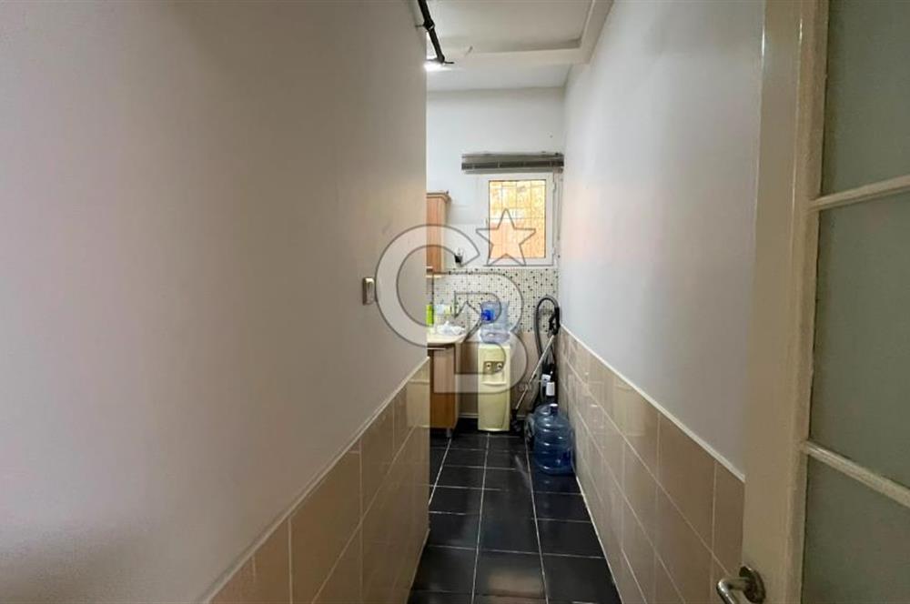 Bayraklı Mansuroğlu'nda 160 m² Full Tadilatlı Doğalgazlı Kiralık Dükkan