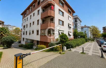 KADIKÖY İKBALİYE'DE ACIBADEM CADDESİ'NE YAKIN 3+1