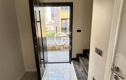 BAŞİSKELE SAHİLDE HARİKA KONUMDA KİRALIK 3+1 LÜKS VİLLA