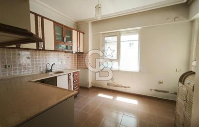 DÖŞEMEALTI MERKEZI LOKASYONDA SATILIK GENÍŞ 3+1 DAİRE 
