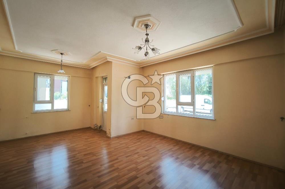 DÖŞEMEALTI MERKEZI LOKASYONDA SATILIK GENÍŞ 3+1 DAİRE 